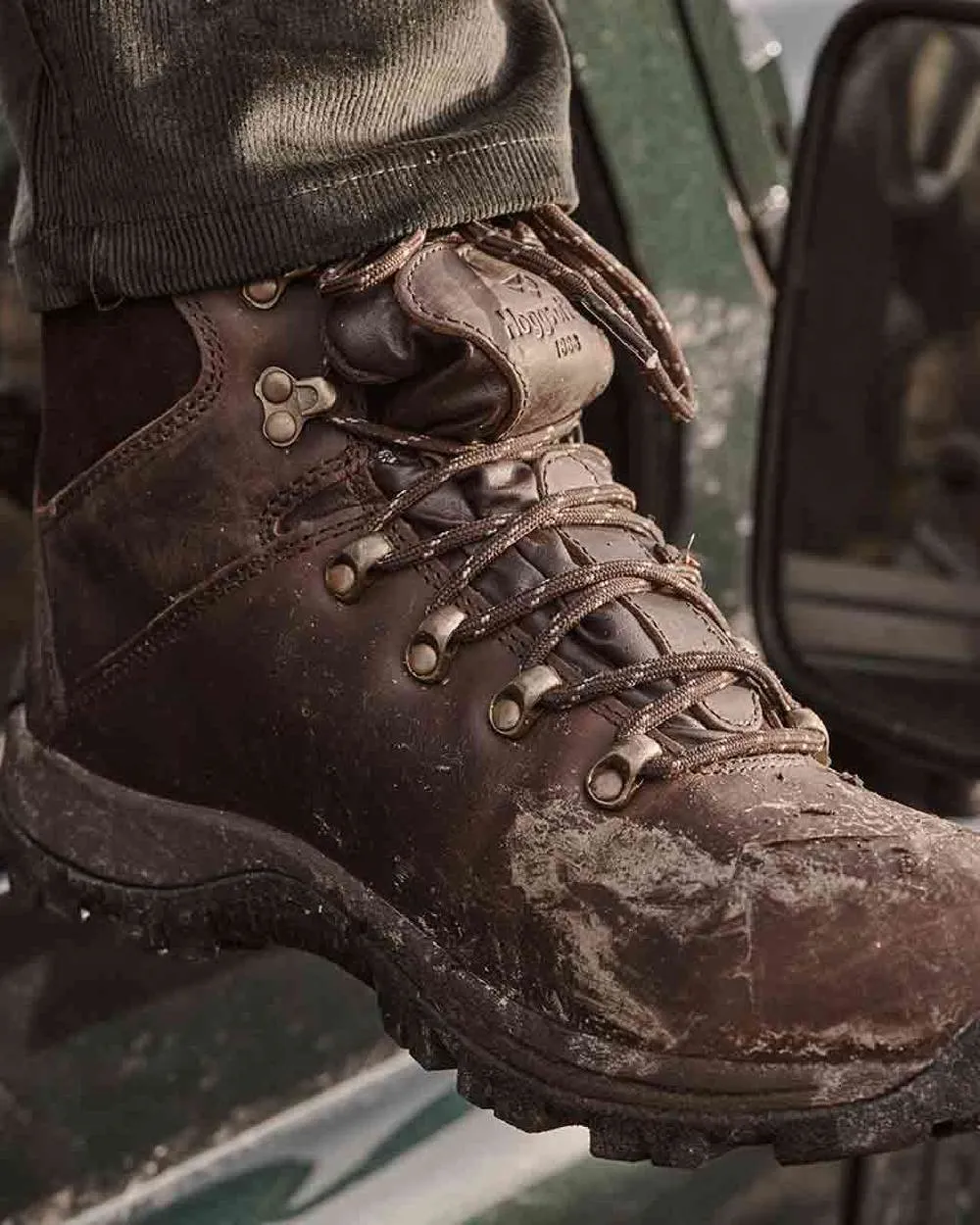 Hoggs of Fife Glencoe Waxy Leather Trek Boot