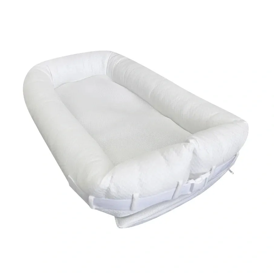 Moon - Organic Baby Nest (White)